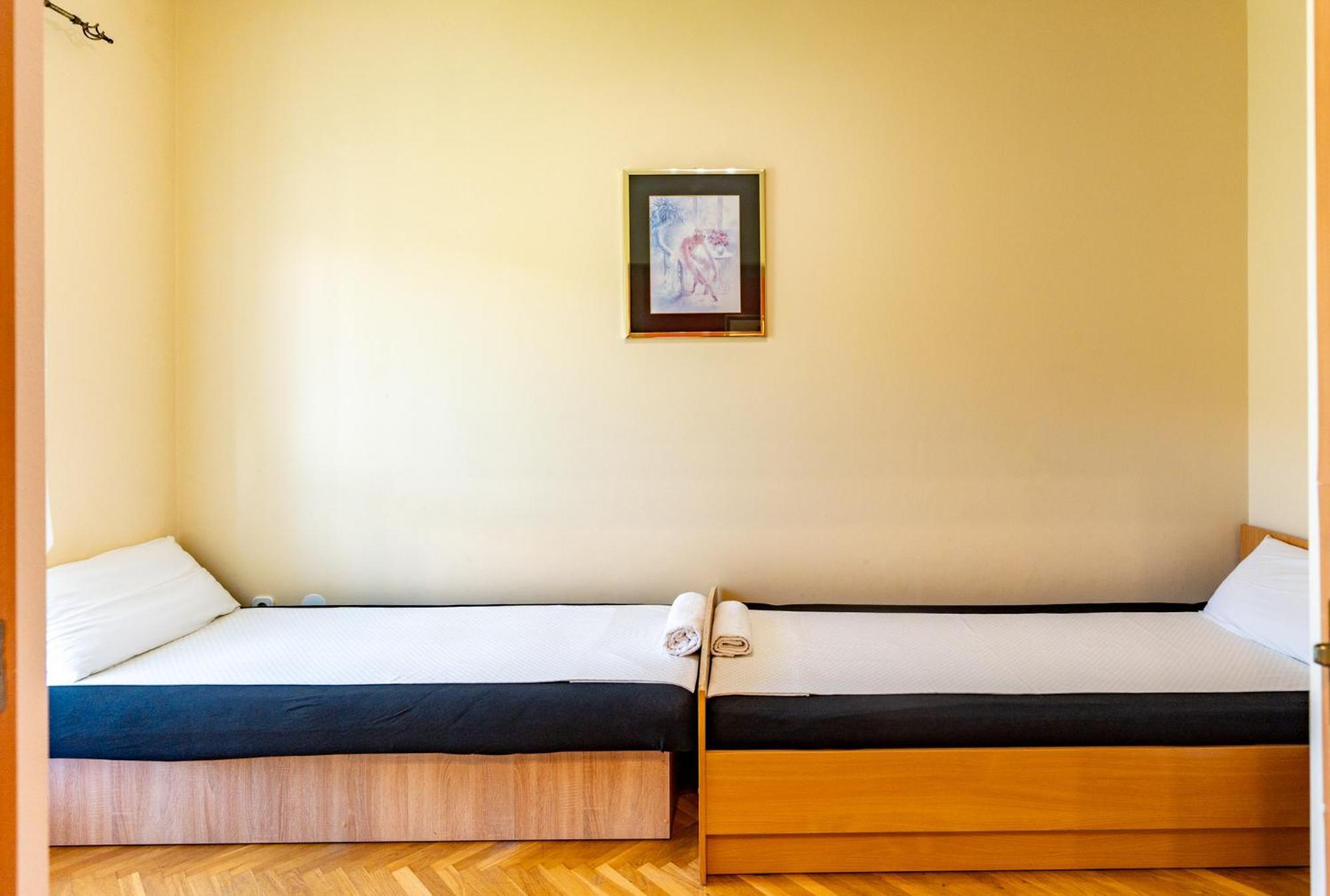Rab Centar Due Apartment Palit Luaran gambar