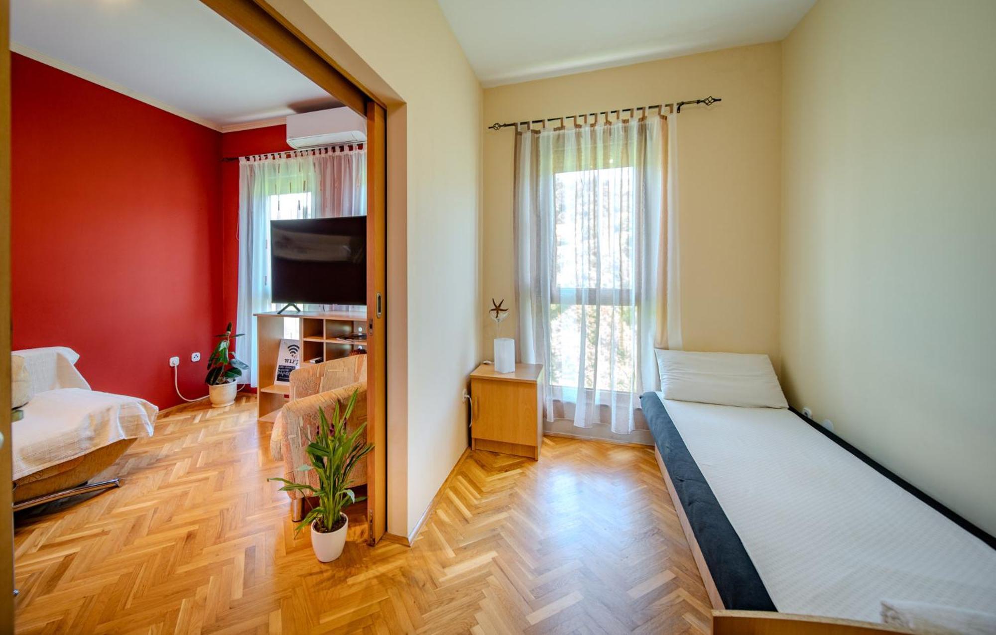 Rab Centar Due Apartment Palit Luaran gambar